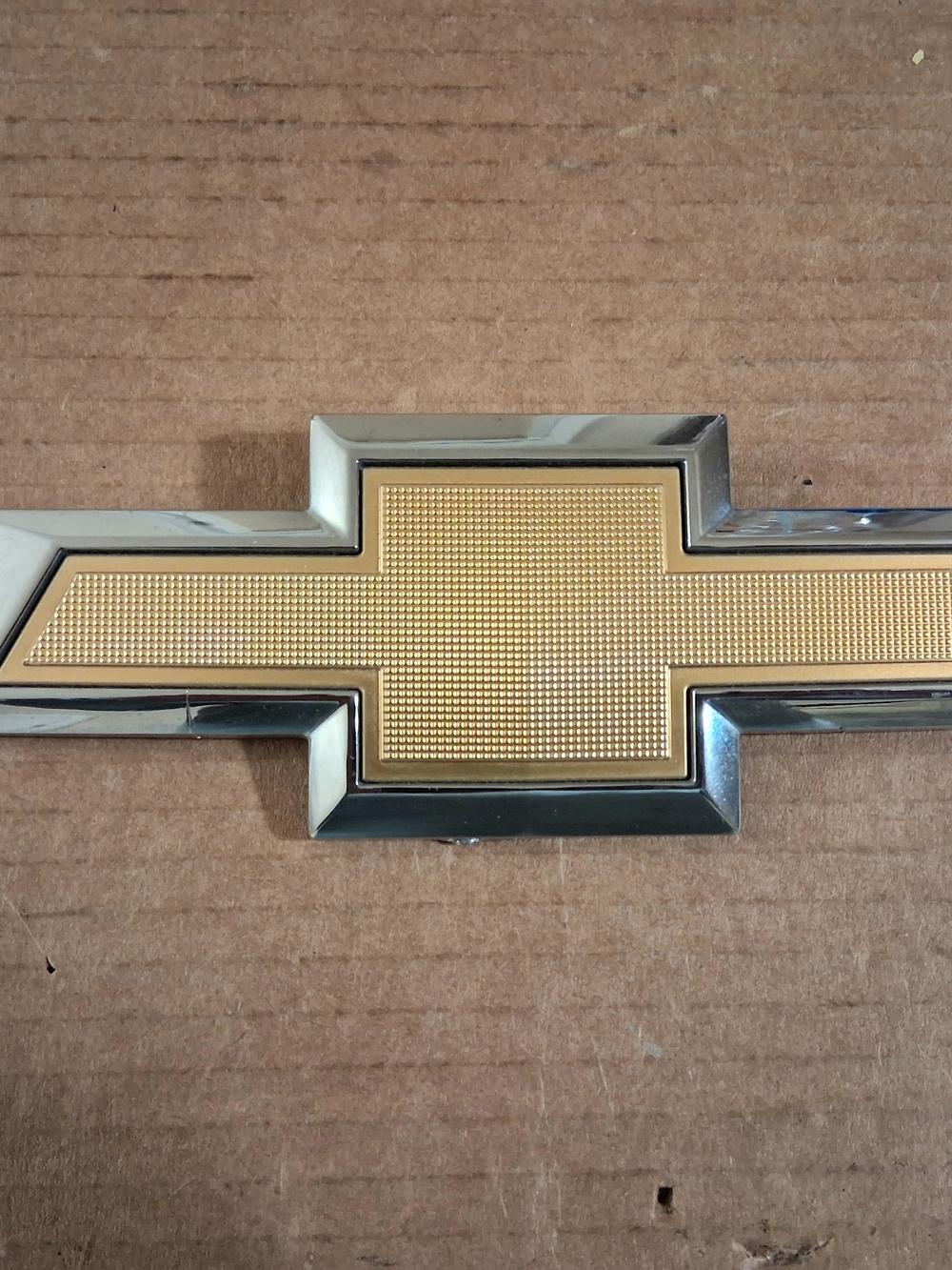 2017-2022 Chevy Trax Genuine OEM Rear Outside Liftgate Handle Emblem